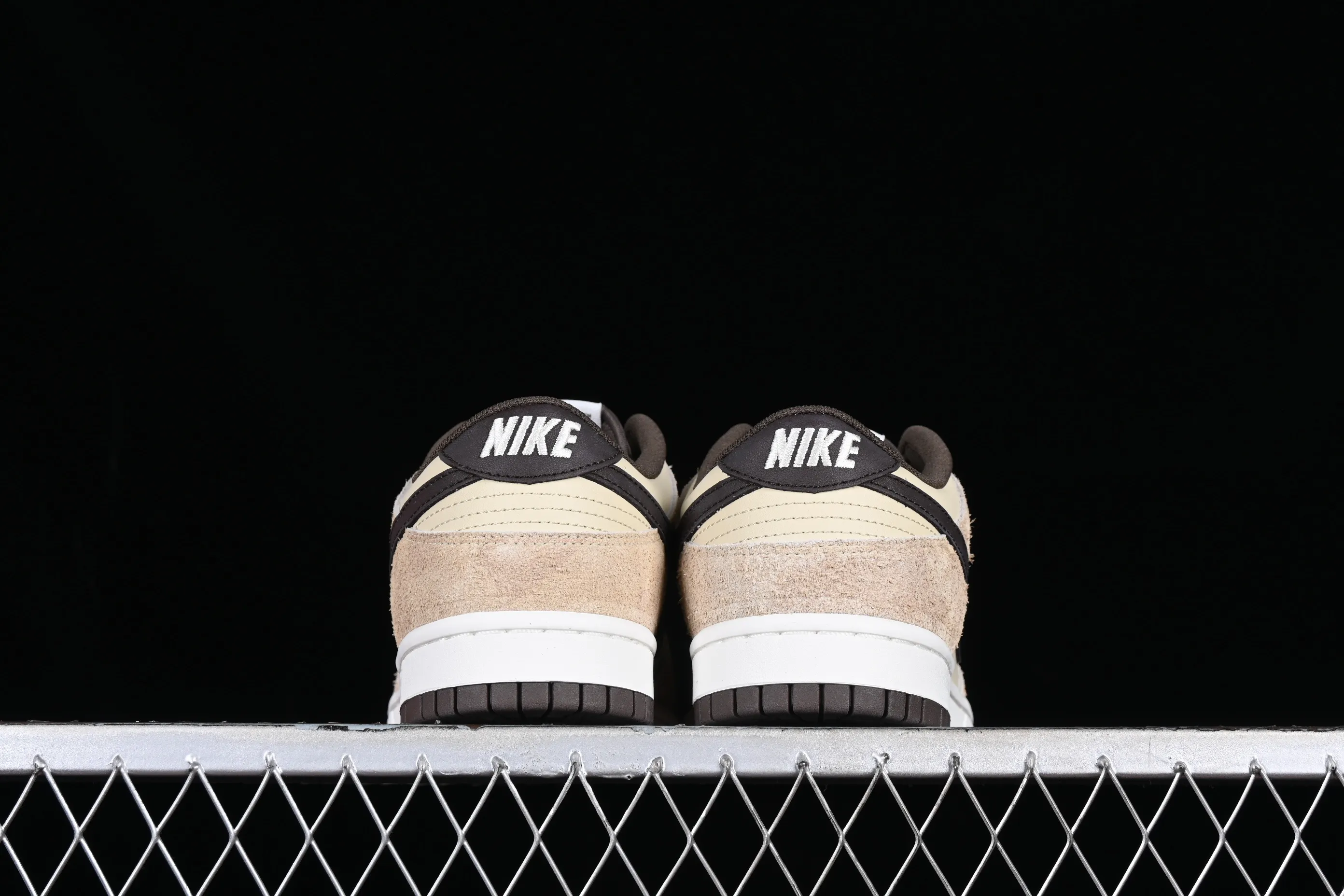 All Categories Nk SB Dunk Series Nk SB Dunk Low Low-top Sneakers K Version Nk Dunk Low Retro Prm "Cheetah" Smashed Backboard Fashion Casual Sneakers DH7913-200